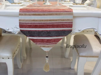 Ziemeļvalstu mūsdienu minimālisma vakariņas karogs, kafijas galdiņš ietver auduma Amerikāņu valsti galda dekorēšana
