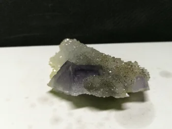 34.4 gNatural fluorite minerālu kristālu, kristāla klastera kvarca minerālu paraugu, kvarca kristāls.